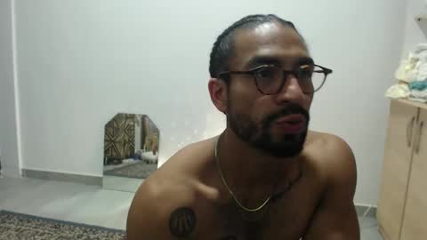 R O M E O  online show from March 29, 6:57 am