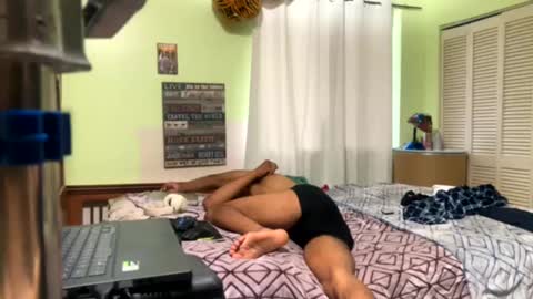 Snapshot of romeotyn chatting on February 25, 7:47 pm romeotyn online show from February 25, 7:47 pm