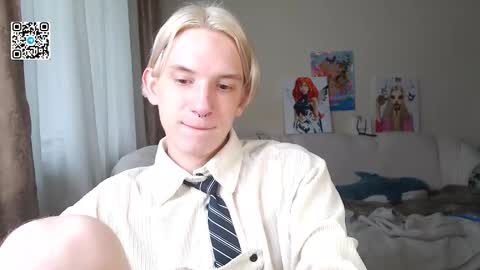 Snapshot of ron_vilss chatting on October 14, 8:54 am Ron online show from October 14, 8:54 am