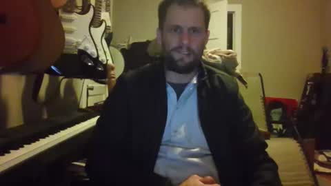 ronniejohnston13 online show from April 12, 4:47 am