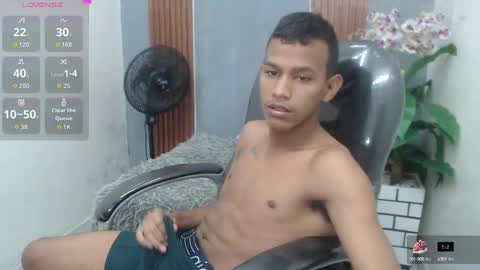 Snapshot of rory_castro chatting on September 11, 11:26 pm RORY CASTRO online show from September 11, 11:26 pm