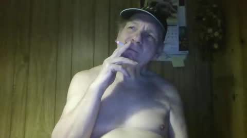 roses2u1958 online show from April 6, 10:43 pm