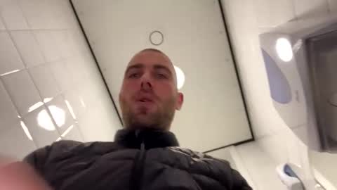 rotteei1 online show from October 17, 8:51 am