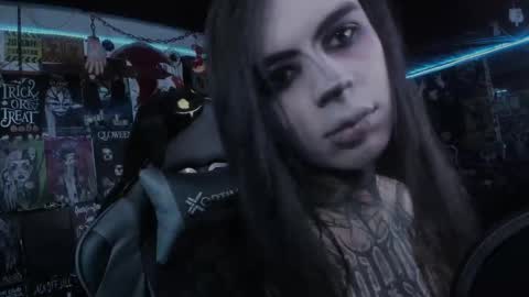 Snapshot of rotten_dreams chatting on September 30, 10:35 pm rot online show from September 30, 10:35 pm