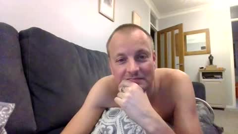 rotunda1874 online show from April 22, 10:14 pm