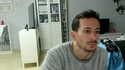 Snapshot of roubarixx chatting on December 4, 7:50 am roubarixx online show from December 4, 7:50 am