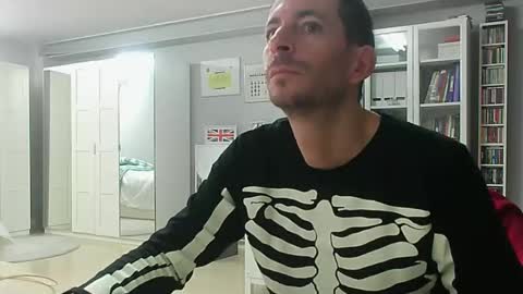 Snapshot of roubarixx chatting on October 27, 7:10 am roubarixx online show from October 27, 7:10 am