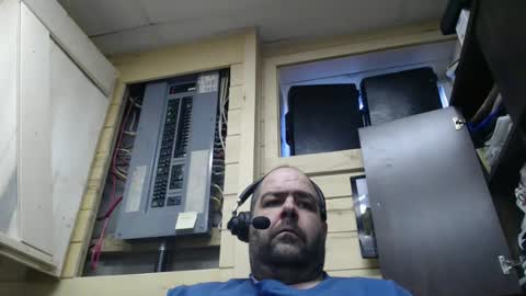 Snapshot of rover7469 chatting on February 2, 2:13 pm rover7469 online show from February 2, 2:13 pm