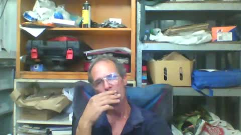 Snapshot of rover_ chatting on February 5, 5:30 am rover_ online show from February 5, 5:30 am