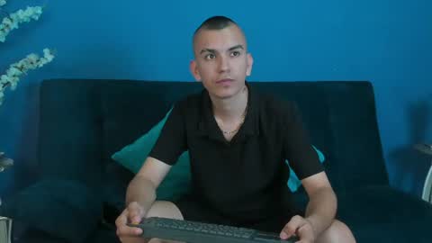 Rowan online show from July 31, 8:40 pm