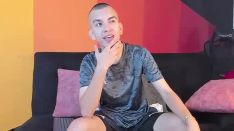 Snapshot of rowancley chatting on September 11, 12:26 pm Rowan online show from September 11, 12:26 pm