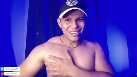 Snapshot of roy__constance chatting on December 31, 12:11 am Roy Constance online show from December 31, 12:11 am