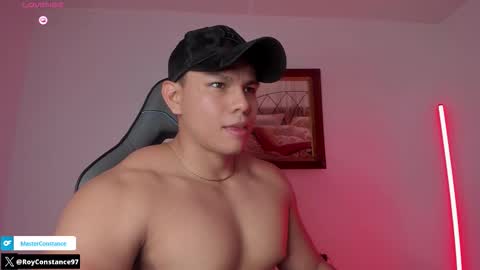 Snapshot of roy__constance chatting on September 15, 4:58 am Roy Constance online show from September 15, 4:58 am