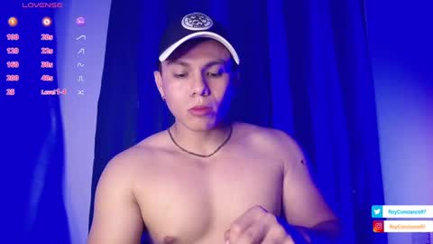 Snapshot of roy__constance chatting on January 5, 1:13 am Roy Constance online show from January 5, 1:13 am
