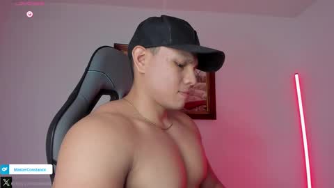 Snapshot of roy__constance chatting on September 18, 3:30 am Roy Constance online show from September 18, 3:30 am