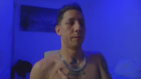 royalpapi12 online show from April 7, 6:30 pm