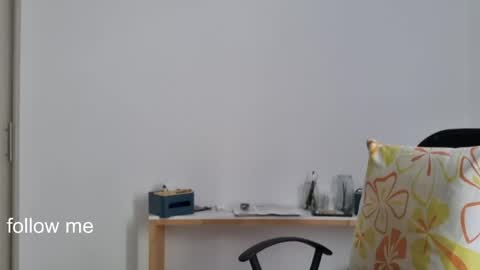 Roy online show from April 29, 2:38 am