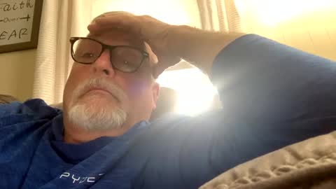 Snapshot of rs006 chatting on October 7, 4:11 pm rs006 online show from October 7, 4:11 pm