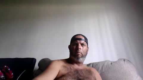 Snapshot of rubbingoneout714 chatting on October 6, 6:23 pm rubbingoneout714 online show from October 6, 6:23 pm