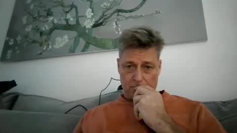 Snapshot of rudeski chatting on December 28, 1:18 pm rudeski online show from December 28, 1:18 pm