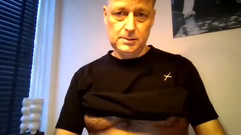 Snapshot of rudeski chatting on February 27, 4:10 pm rudeski online show from February 27, 4:10 pm