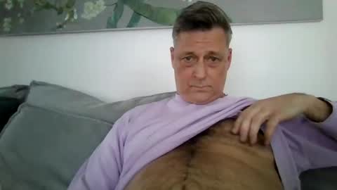 Snapshot of rudeski chatting on February 24, 3:31 pm rudeski online show from February 24, 3:31 pm