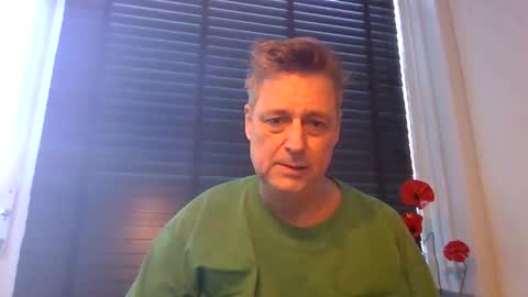 Snapshot of rudeski chatting on February 2, 1:52 pm rudeski online show from February 2, 1:52 pm