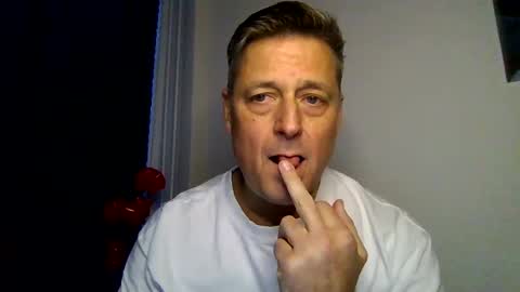 Snapshot of rudeski chatting on December 4, 3:21 pm rudeski online show from December 4, 3:21 pm