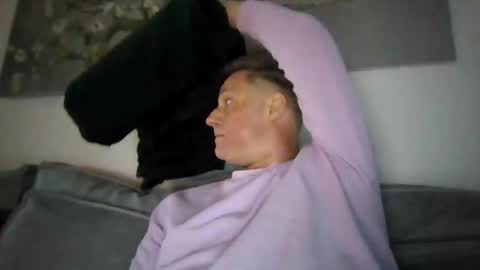 Snapshot of rudeski chatting on February 17, 4:59 pm rudeski online show from February 17, 4:59 pm