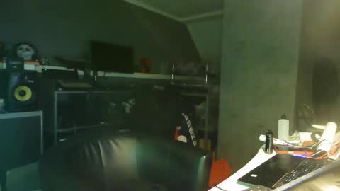 Chico que rico Caliente online show from March 27, 4:16 am