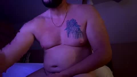 ruggedcharm777 online show from November 7, 5:33 am