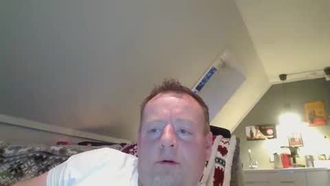Snapshot of runepetter chatting on December 27, 3:06 pm bignorwegian online show from December 27, 3:06 pm