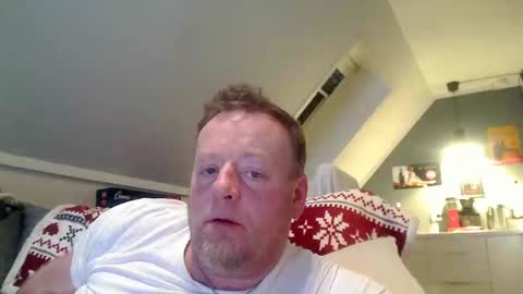 Snapshot of runepetter chatting on January 12, 8:14 pm bignorwegian online show from January 12, 8:14 pm