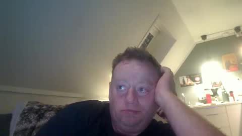 Snapshot of runepetter chatting on February 21, 10:26 pm bignorwegian online show from February 21, 10:26 pm