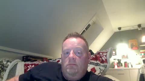 Snapshot of runepetter chatting on January 26, 7:09 pm bignorwegian online show from January 26, 7:09 pm