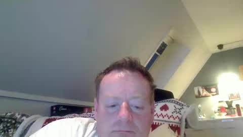 Snapshot of runepetter chatting on January 22, 4:23 pm bignorwegian online show from January 22, 4:23 pm