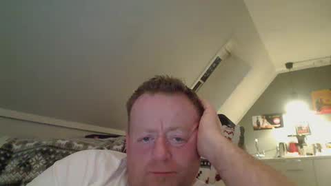 Snapshot of runepetter chatting on December 28, 1:18 am bignorwegian online show from December 28, 1:18 am