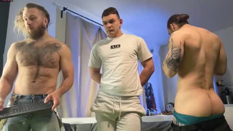 Paul online show from April 24, 6:16 am