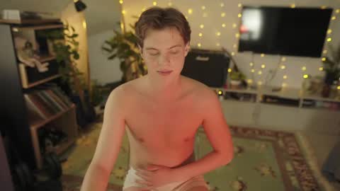 rusbradpitt online show from April 29, 2:11 pm