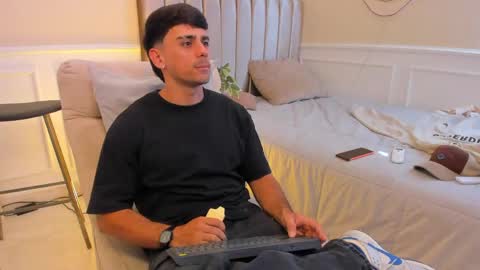 Russ online show from March 22, 8:25 pm