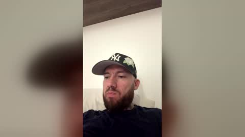 russo_fox online show from May 9, 6:03 am