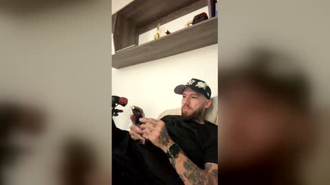 russo_fox online show from May 7, 2:22 am