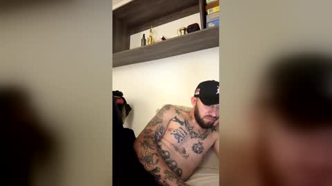 russo_fox online show from May 12, 1:03 am