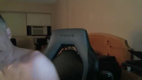 Snapshot of rustic_cuse_777 chatting on October 11, 4:05 am rustic_cuse_777 online show from October 11, 4:05 am