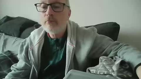 Snapshot of rusty69x chatting on December 17, 11:06 am rusty69x online show from December 17, 11:06 am