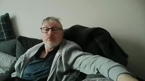 Snapshot of rusty69x chatting on December 30, 9:27 am rusty69x online show from December 30, 9:27 am