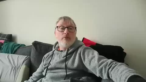 Snapshot of rusty69x chatting on February 11, 11:21 am rusty69x online show from February 11, 11:21 am