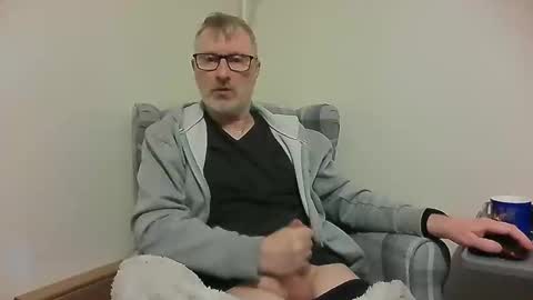 Snapshot of rusty69x chatting on December 9, 7:39 am rusty69x online show from December 9, 7:39 am