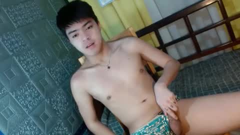 ruszel_xcx online show from December 5, 6:42 am