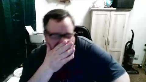 rwzar_1965 online show from April 22, 12:28 am